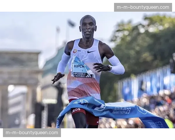 波士顿马拉松训练营开放日，基普乔格与业余跑者互动