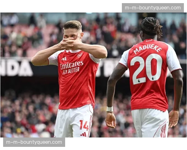 阿森纳3-0布莱顿赛后分析：赖斯在4-3-3阵型中单后腰角色的统治级表现